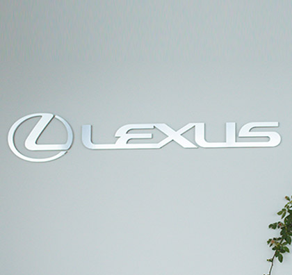 INTRODUCING LEXUS